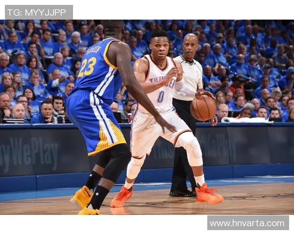 雷霆勇士西决第二场激战回顾球星表现与战术分析全景呈现 雷霆勇士西决第二场激战回顾球星表现与战术分析全景呈现