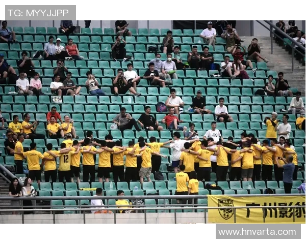 广州豹官方:战陕西赛后单个球迷在看台违法,已被公安机关处理 广州豹官方:战陕西赛后单个球迷在看台违法,已被公安机关处理